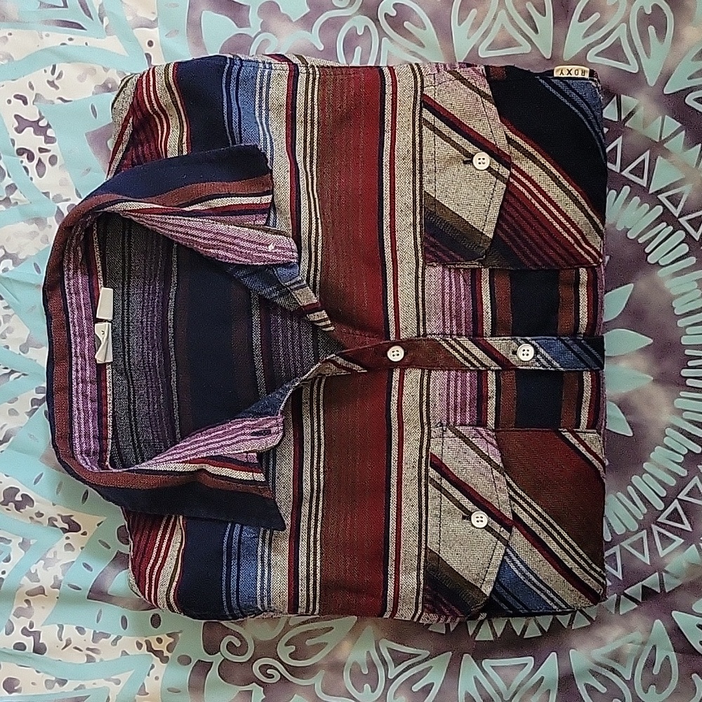 Roxy Long-Sleeve button down shirt